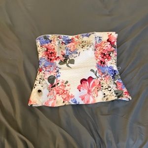 Floral White House black market corset size 2.